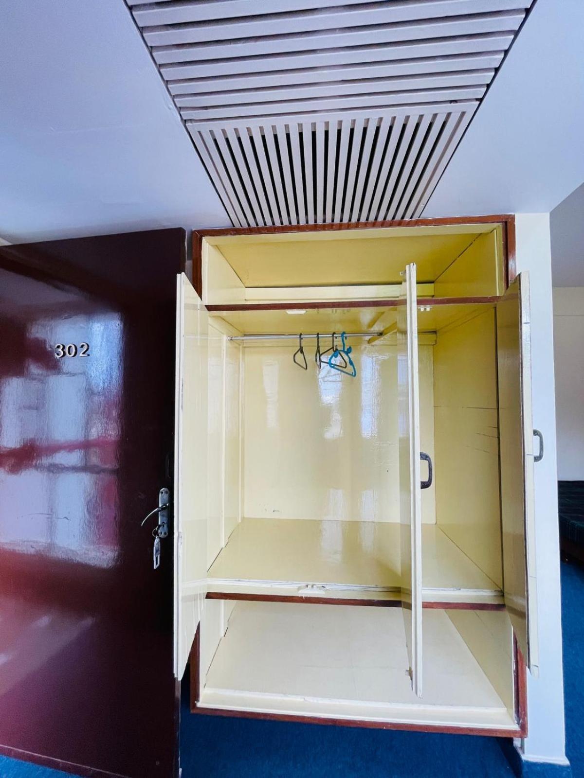 Gautam Hotel Варанаси Экстерьер фото